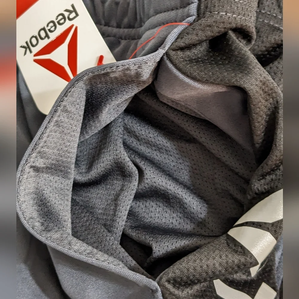 Reebok Men's Gray Active Knit Training Shorts, Size 2XL, New With Tag